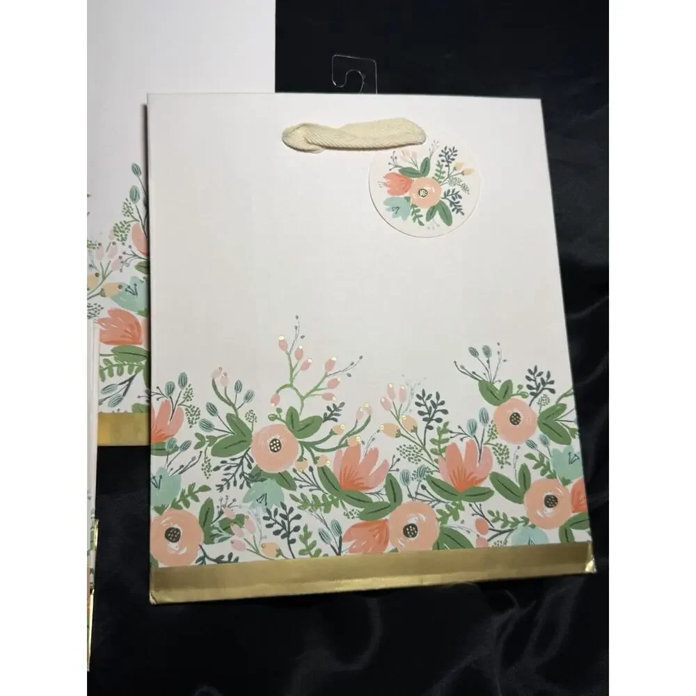 New Rifle Paper Co Wildflower Lot Of 5 1-Large 2-Medium 2-Small Flower Gift Bags